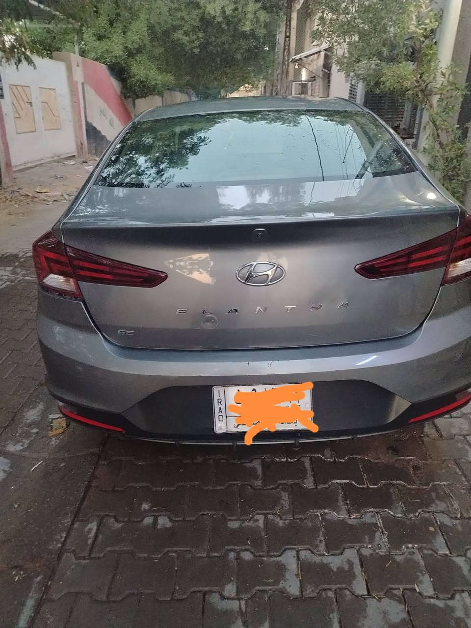 النترا وارد امريكي موديل 19
رقم بغداد.. السيارة بسمي.. ماشية 73 وهاي صورها وصور الحادث وحتى سونارها موجود سعرها 130 وبيها مجال.. محرك دوش 2000 كير محرك كفالة السيارة بس الدعامية الامامية مبدلة 
*********** موبايلي موجود واتساب والخاص مفتوح
