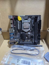 مذربورد Z370 • i5 9400F • غير مستخدم