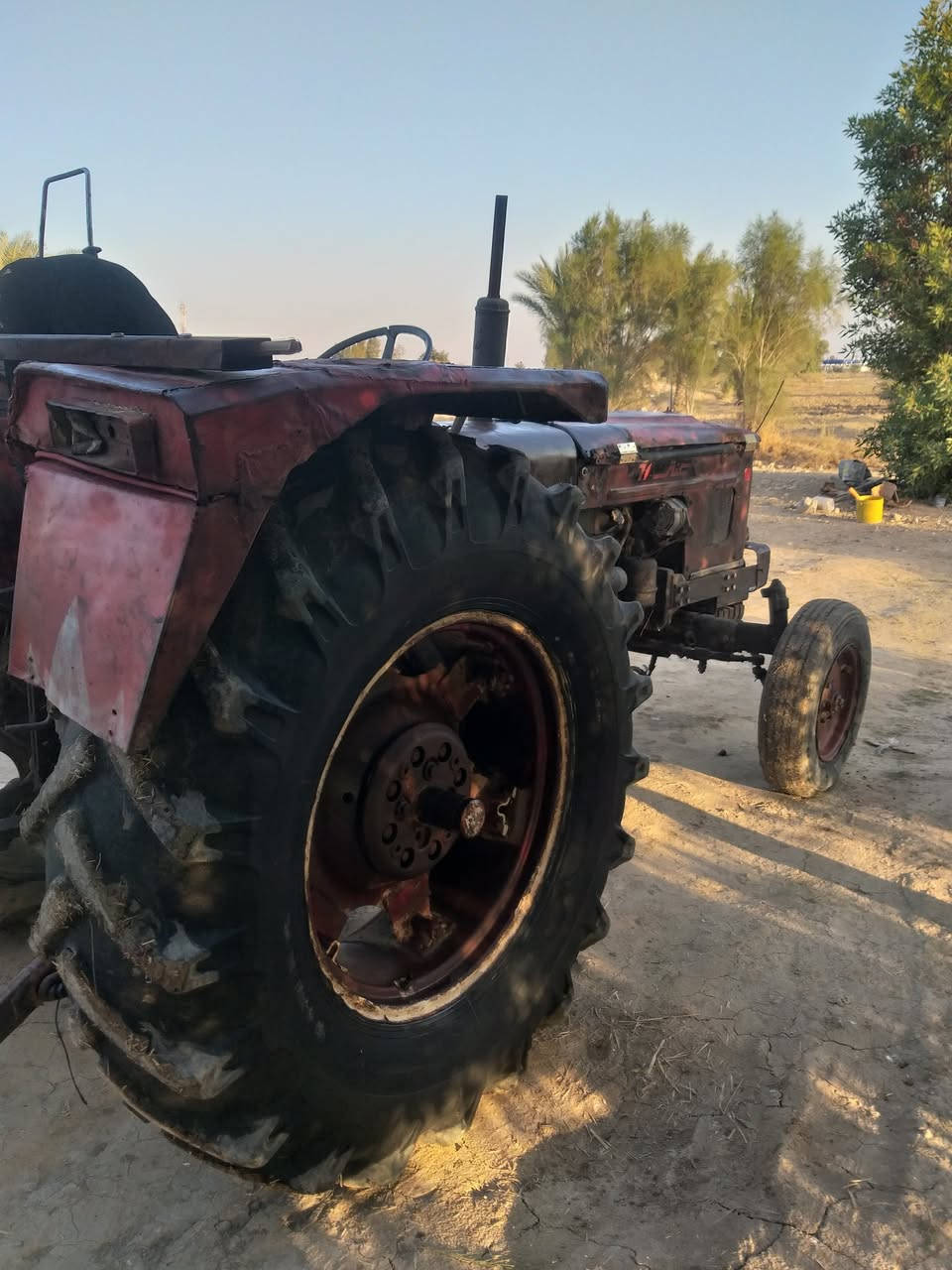 للبيع مكينه عنتر 71 بدون موديل 88 المكان بابل الشوملي الرقم ***********
