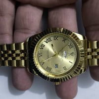 ساعة • مقاوم للماء • ٥ قطع