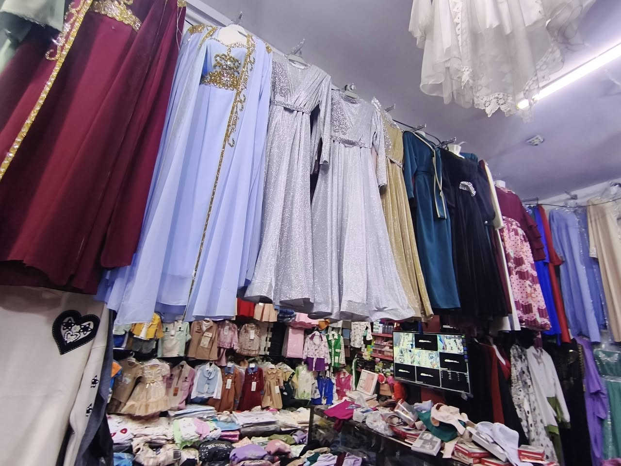 يا الله يا رزاق 
 متواجدون من ٨ صباح الحد ١٢ ليل 

كلشي متوفره داخل المحل 
كل هلا بيكم معاملينه الطيبه 

ولاسعار عا مستوه بيجي هل سنه 

العنوان صلاح الدين بيجي سوق الجمله محلات قاهر الاسعار


**إذا كنت صاحب هذا الإعلان وتريد حذفه لأي سبب، رجاءا أرسل رسالة إلى الدعم الفني**