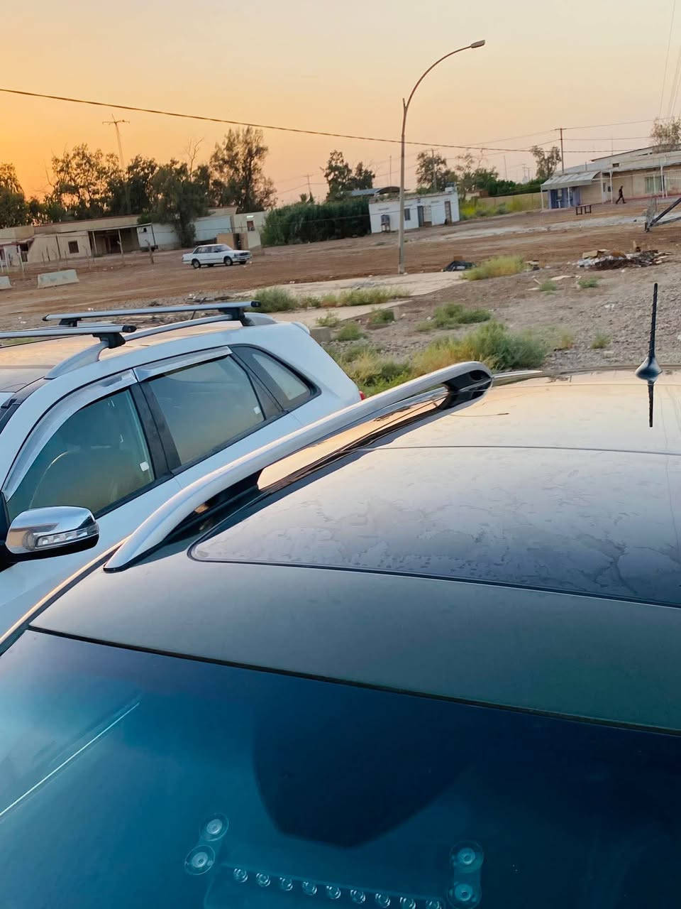 سلام عليكم 
جيب شيروكي (بزون) 2019
لمتدد فول فتحه ١/١
محرك 3200
محرك 6 سلندر  
بصمه 2
فور ويل 4 
صندوق (جنطه)كهرباء (شفط)
وضعيات للتحكم ثلجي+رمال+طبيعي+sport
كشنات جلد 
شاشه حجم 8.4 انچ تدعم  ابل كار بلي 
 
كشنات كهرباء الامامي 
حفض وضعيات 3 لكشن السايق  
لايتات زنون عالي ناصي 
لد نهاري 
ماشيه 130كيلو متر 
ويل كب حجم 18 
حساسات خلفيه 
نقطه عمياء بالمري 
توقف ذاتي عن رجوع 
سايد بريك كهربائي
اشاير بالمري 
بعد بيه هوايه مواصفات ومعروفات بالجيب 
150$ورقه سياره بدون رقم تترقم اي محافظه 
رقم تليفون
***********
