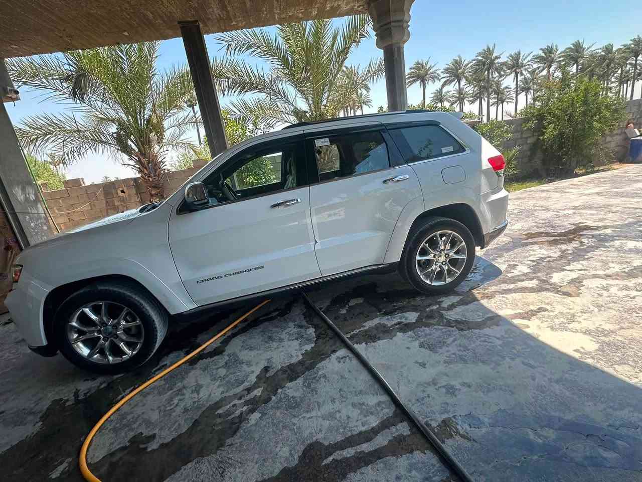 سلام عليكم جيب سومت. موديل 14 فول مواصفاتً تحويل مباشر بيها فقط جاملغ الأيمن الباقي كفاله محرك  جديد السياره بعدها جديده وبالعافيه ع الياخذها. السعر ٢١٠ وبيها ومجال مكاني بغداد ابو غريب ***********
