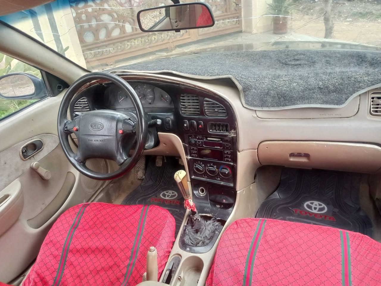 سلام عليكم سيفيا موديل 2000 سنويه 2030 سياره كامله جديده سياره تخم تاير صدر امامي  خلفي جديد كهربائيات كله شغاله رقم السياره بغداد انكليزي مكان ديالى للتواصل مع ***********
