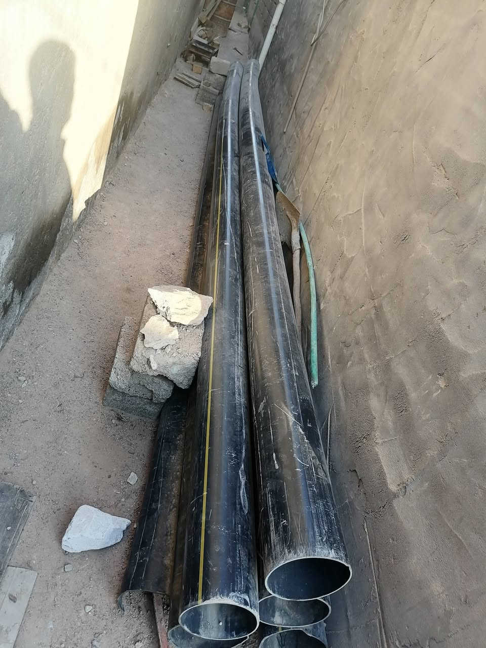 بوريات ابو سته متر للبيع ثقيل ماء مستخدم العدد 7 الستفسار رقم***********بي واتساب
