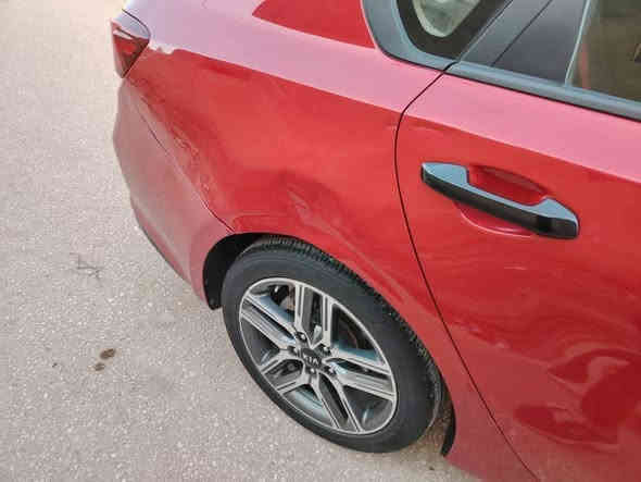 السلام عليكم
كيا فورتي للبيع موديل 2019وارد امريكي
رقم أربيل دولي
مكينه 2000دوش كير At
حادثه قطعتين جاملغ السايق الأمامي والخلفي
وبيه بارد قليل
السياره خير من الله تايرات جدد
تبريد ثلج حداديه جديده
السعررر //125$
مكان السياره بابل المسيب
للاستفسار الاتصال ***********
