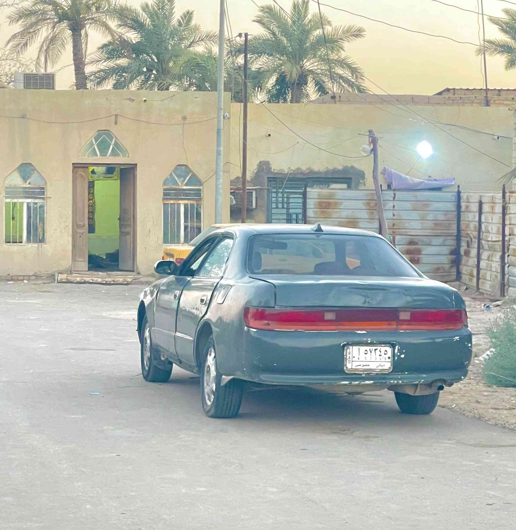 السعر  ٢١  ناصريه
شيزر لون اسمنتي مشروع وطني تبريد غاز شديتله قبل فتره وما شغلته بعد مادري بي ، زوج تواير جدد ، سنويتها بيها بدل كامل وجاهز ومدفوع رسوم ، كيرها ثكيل بالبگ مكينه كلشي مابيها صاحبها بالشطره مداور موجود 
*********** استفسار
