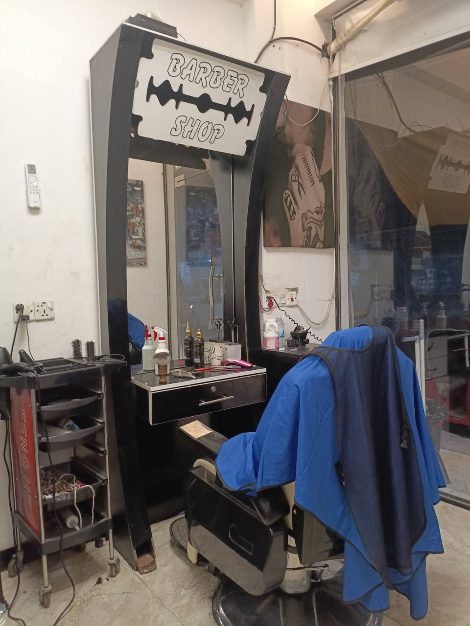 سلام عليكم  ميوزه للبيع على ٥٠الف لواحد نضيفات ولفاترينه هم ٥٠ ول طبكه هم ٥٠ ولكرسي ليم فاترينه هم ٥٠ جك عاطل  مستعجل عل بيعه عنواني بغداد الشعب شارع عدن ***********
