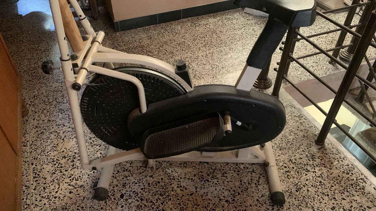 جهاز رياضي شغال سعره 230 وبي مجال الي جاد للشراء يتفضل خاص


**إذا كنت صاحب هذا الإعلان وتريد حذفه لأي سبب، رجاءا أرسل رسالة إلى الدعم الفني**