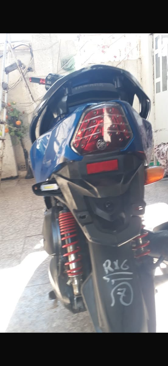 سلام عليكم دراجه جي تي ار للبيع دراجه رمبه برغي ممفتوح بيه جيب وياك الف فيتر وفحص دراجه خير من الله بس متوازي عليه ولله مكان كاضميه السعر مليون او بيه مجال 
رقم ***********
