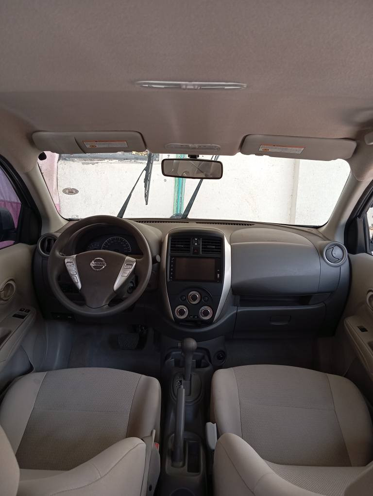 السلام عليكم نيسان صني موديل 24هندي كفاله عامه ماعده قطعه وحده صبق بدون ضربه سياره جديده مكينه كير تبريد حداده وكاله مجانيه ماشيه 16شباك جديد نحله شاشه كامره مكان بصره ترقيم جديد سنويه لل31رقمي***********السعر 119,وبيه مجال البصرة, العراق
