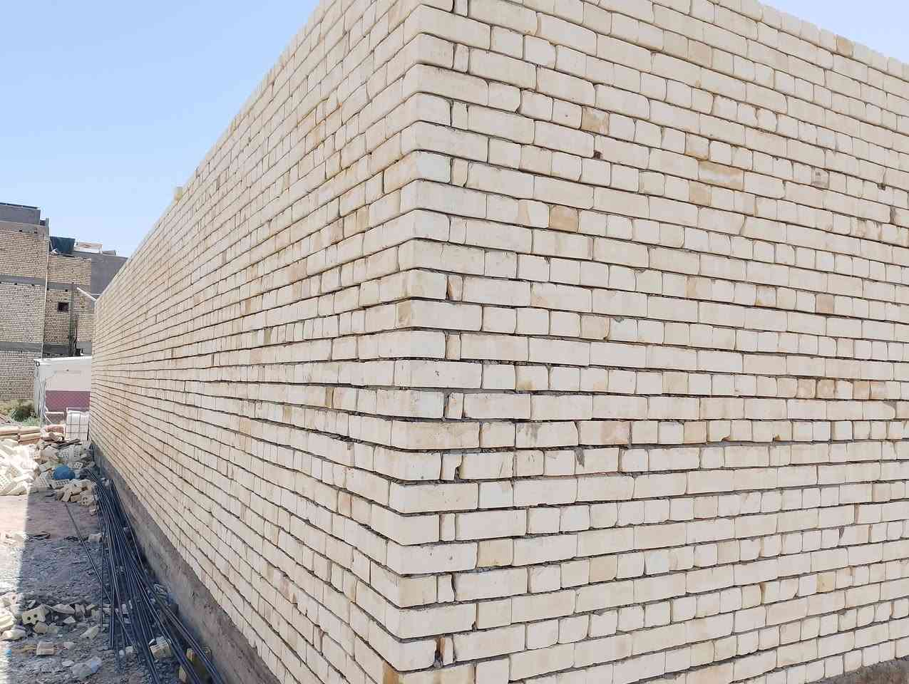 سلام عليكم خلفه بناء شغل درجة اوله  استلام مهندس اشتغل جميع مناطق بغداد ارضي 400طابق 450رقم ***********

