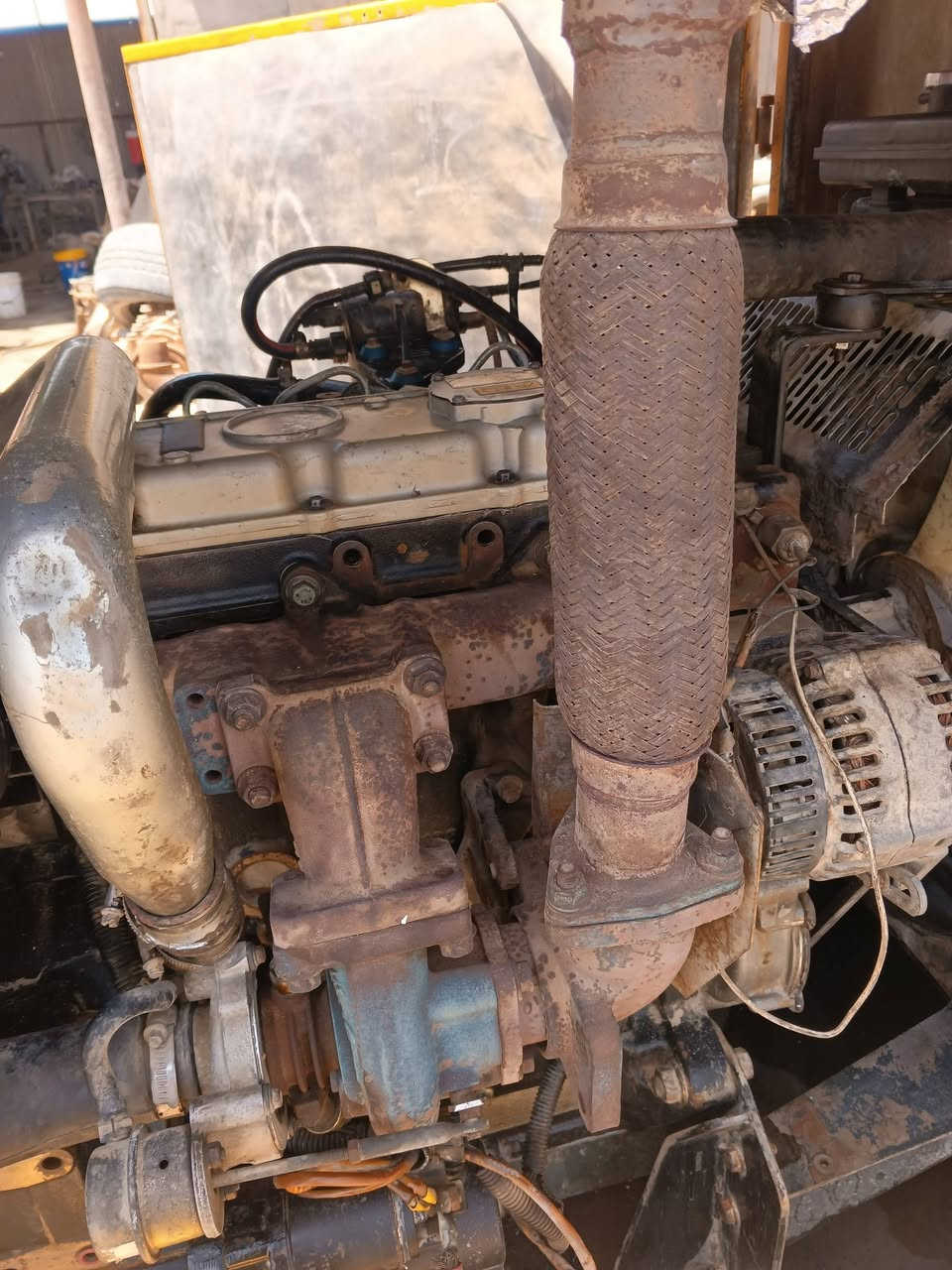 مولد بيركنز انكليزي 45 kv سوبر 3 بستم 105 كاتم مفتوحه للبيع 40 $ وبيه مجال مكاني ديوانيه *********** مولده نضيفه وجاهزه .
