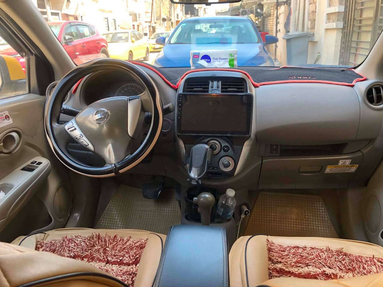 السلام عليكم للبيع نيسان سني هندي 2020  صفره  محرك جديد كير اوتو نضيف صدر نضيف تبريد ثلج  رقم بغداد بسمي مصفره هيئه وغرامات دواخلها نضيفه بيه جاملغ مبدل امامي بدون دواخل بيه طخه بالجاملغ الخلفي  السعر 93 وبيها مجال عنوان السياره بغداد الدوره *********** بغداد, العراق
