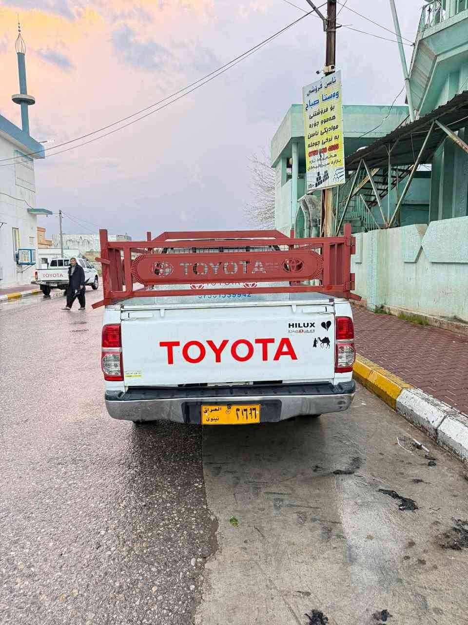 بیسم اللەالرحمن الرحیم

مەرزێ  2008 علوج  ساخ 
سعودی بتڵ
4قولاب
مەکینەگەورە
کامل پلێتی پێوەیە هەمووی متابیقە
گێڕومەکینە اکسل بەشەرت
تەبریدپاوەر 
برێک کارەبای مەزبوت
چەمچەوناوبۆدی لۆک 
4تایەی لۆک  
نمونە لەجوانی وپاکی 
نرخی 87گڵاو کەمێ مەجال
***********
***********
