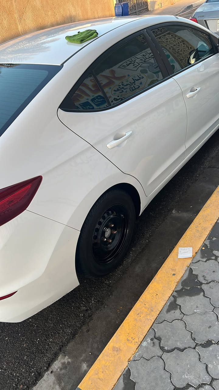 سلام عليكم النتره وارد امريكي 2018 حادث مدكر وبنيد بدون دواخل السعر 122 العوان البصره ***********
