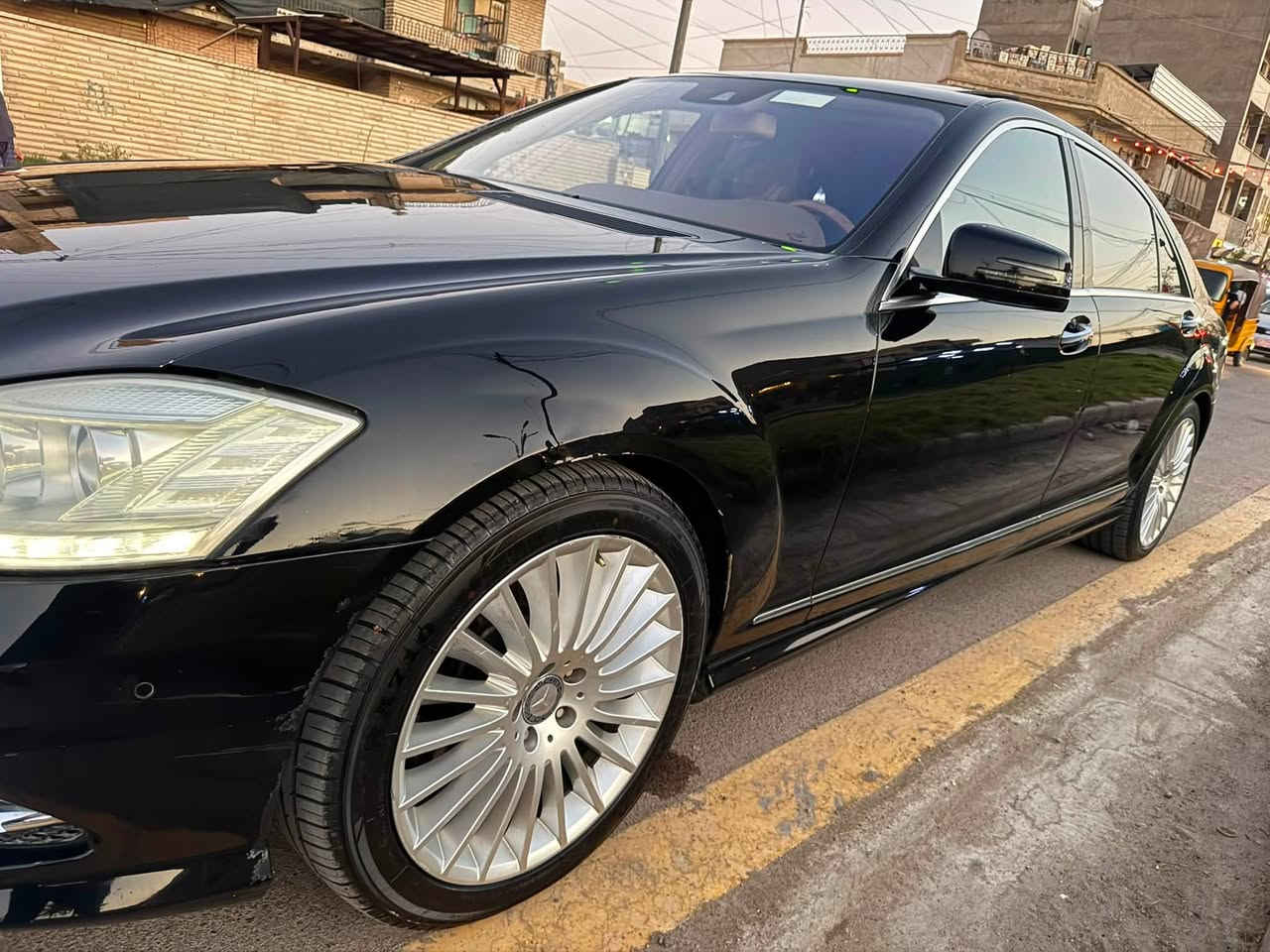 ⚔️م Mercedes S-Class 550

⚔️الموديل 2010اصل شكل 13

⚔️حجم المكينه 5500ارغب مكينه مكفوله وجديده ماملعوب

⚔️نظام جوبلس امامي خلفي 

⚔️نظام ارتفاع SPOT

⚔️كير 7 سرع تبترونك 

⚔️حساسات امامي خلفي 

⚔️زراك لات 

⚔️السياره ماشيه 195الف كم يعني  نظيفه حيل وجديده 

⚔️رقم بغداد مميز جديد وسنويه وهزه جديده 

⚔️لايتات وبك لايت ودعاميات شكل 13 كله شغال ولد 

⚔️ويل كب بلادي  مال حديث مال موديل 15جديد 

⚔️مري شفط واشاير بل مري لد رادار جانبي

⚔️بصمه ابواب وصندوق كهرباء وشفط 

⚔️اربع بيبان شفط وصندوق كذالك 

⚔️سلايد روف طكيتن معا غلق وفتح الجام والسلايد بل بصمه

⚔️اربع كشنات كهرباء زائد تتفئه وتبريد ❄️❄️

⚔️كشنات امامي خلفي VIP تحكم فول وخزن ميمري رئاسي

⚔️دركه صاج شكل 13 فول تحكم شفتات رياضي 💪🏼🛞💪🏼

⚔️اناره دشبول متغيره بلاد 

⚔️شاشه وسطيه متحركه 🔜🔚🖥️

⚔️كامره خلفيه دواره 

⚔️خمس بردات 🇩🇪🇩🇪🇩🇪🇩🇪🇩🇪

⚔️سيدي زائدرام ياباني جكمجه نضام سماعاتHarman 🔊⚔️نظامLogic7🔊

⚔️نظام تحديد مسار @🛞🛞

⚔️تبريد 3 دكتات امامي خلفي تكم ❄️❄️❄️

⚔️اخوان ملاحظه رجاء وجاء السياره نظيفه حيل لتقرنه بغيره ⚔️ من كير ومكينه وكهربائيات وصدر على وضع الشركه 

⚔️صبغ قطعتين بنيد جاملغ جماليه امريكا سياره كلين بدون حادث

⚔️مكان السياره بغداد الغدير ساحة ميسلون او بسمايه 

⚔️⚔️رقم الهاتف ***********⚔️⚔️

💶💶سعر السياره 198  ورقه نقدآ 💶💶

⚽️⚽️  

                       🌹شكرآ اخواني الغوالي 🌹
