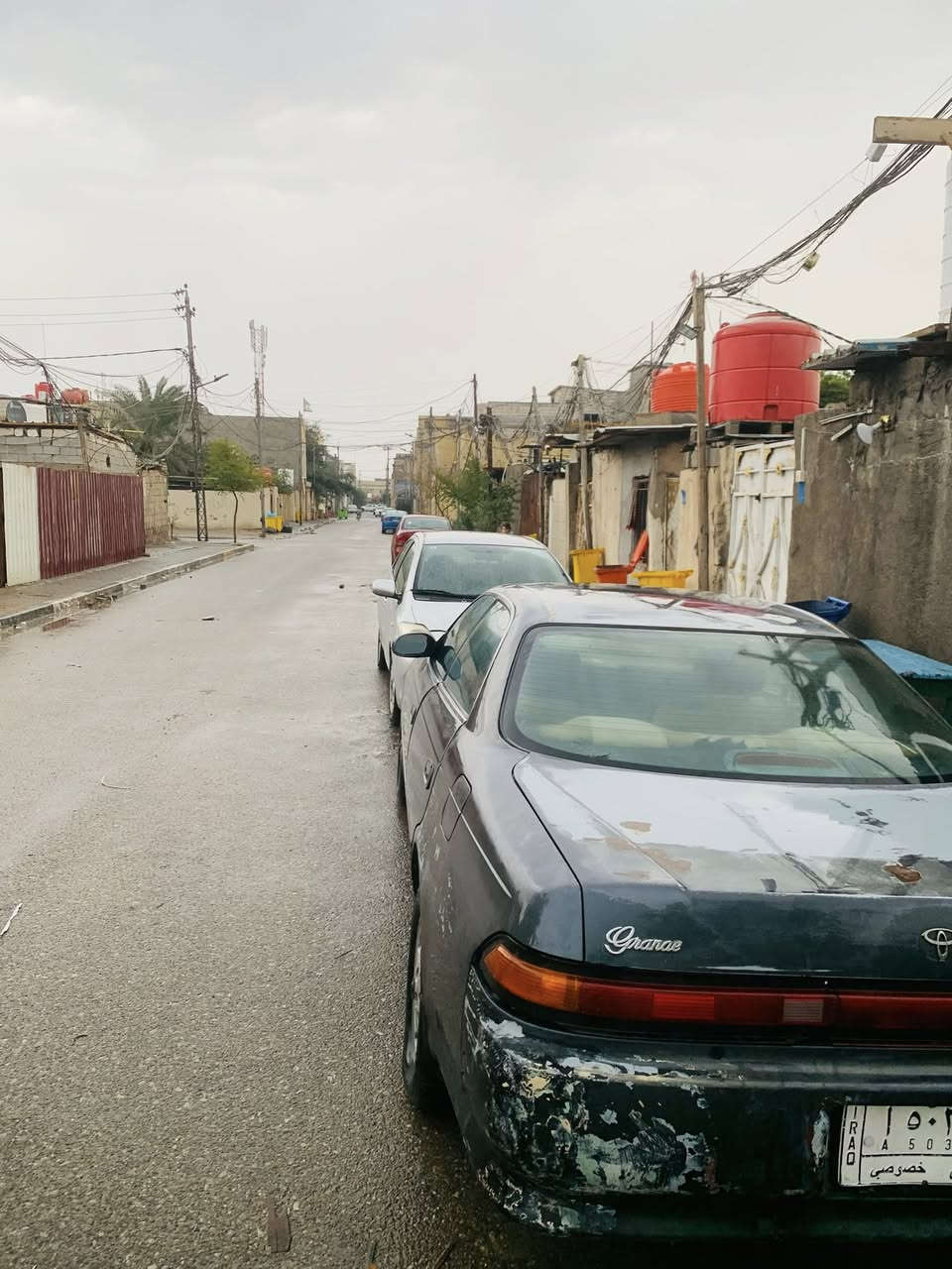 السلام عليكم
اخوان سياره مارك نفخ السياره كفاله من ضربه والنقل جذه والكصه السياره ناقصه مكينه وكير بالوجه مكاني البصره القبله حي الجمعه السعر 22 ورقه وبيه مجال حك الجيه رقم ***********
