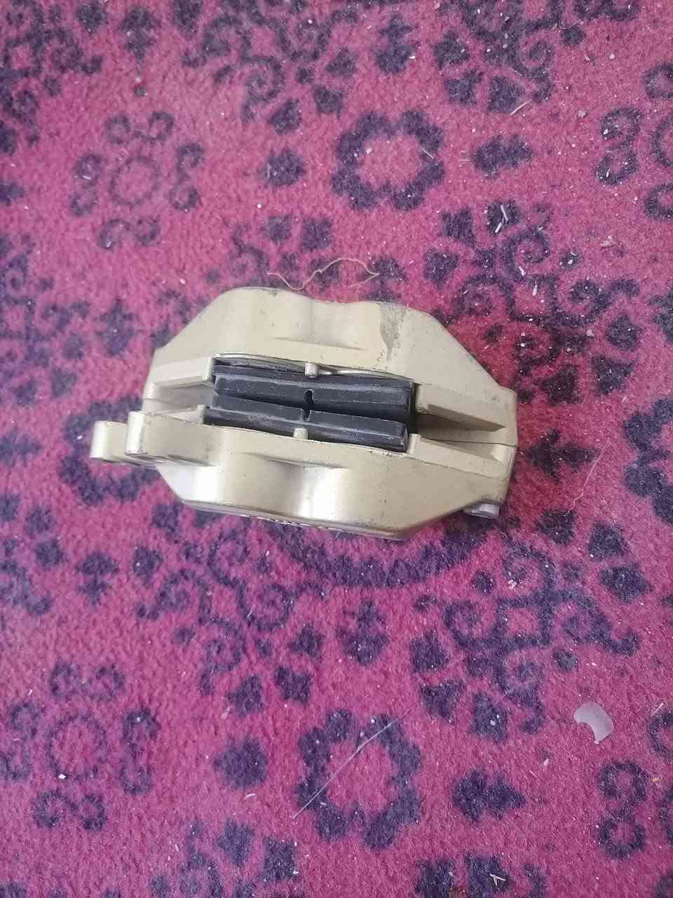 السلام عليكم صندوك مال بوكسر جديد ابد مامستخدم كامل هوه وراصطات  قيم واخذ ***********
