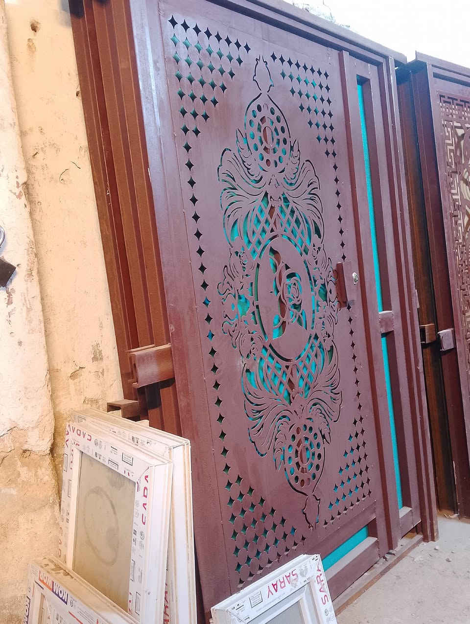 ابواب وشبابيك.
جديد ابواب وشبابيك موجود بكل القياسات.الأستفسار خاص 

او الاتصال على ***********.واتساب ***********.
