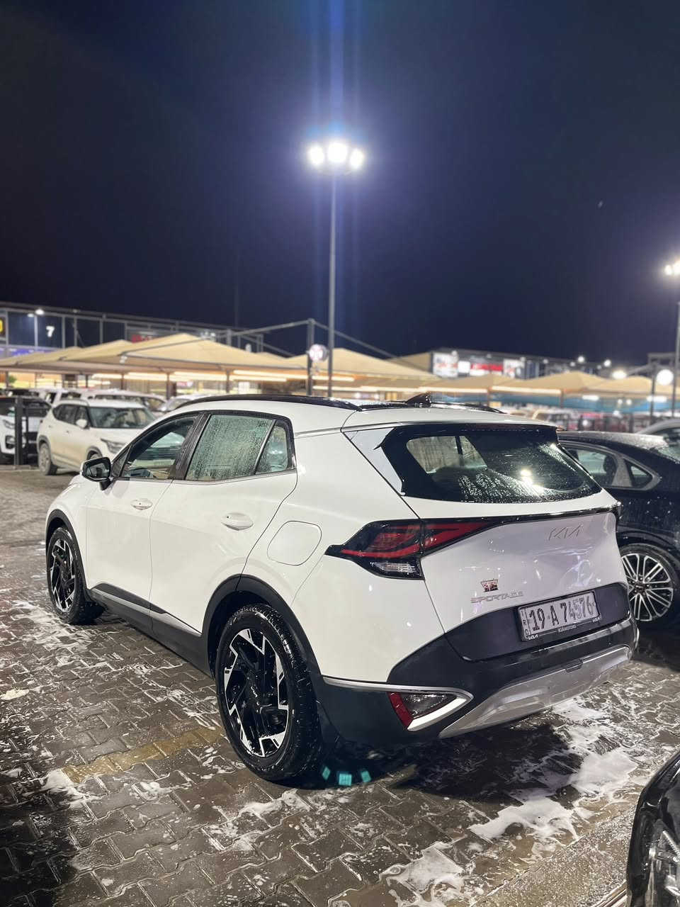 سلام عليكم
سبورتج خليجي 
2025
ماشيه 28الف كيلو
رقم كربلاء 
بيه بارد جداً بسيط في الجاملغ الامامي الايسر 
رادار 
حساس امامي 
حساس خلفي 
نقطه عمياء 
جنطه كهرباء 
بانوراما
العنوان كربلاء ***********
