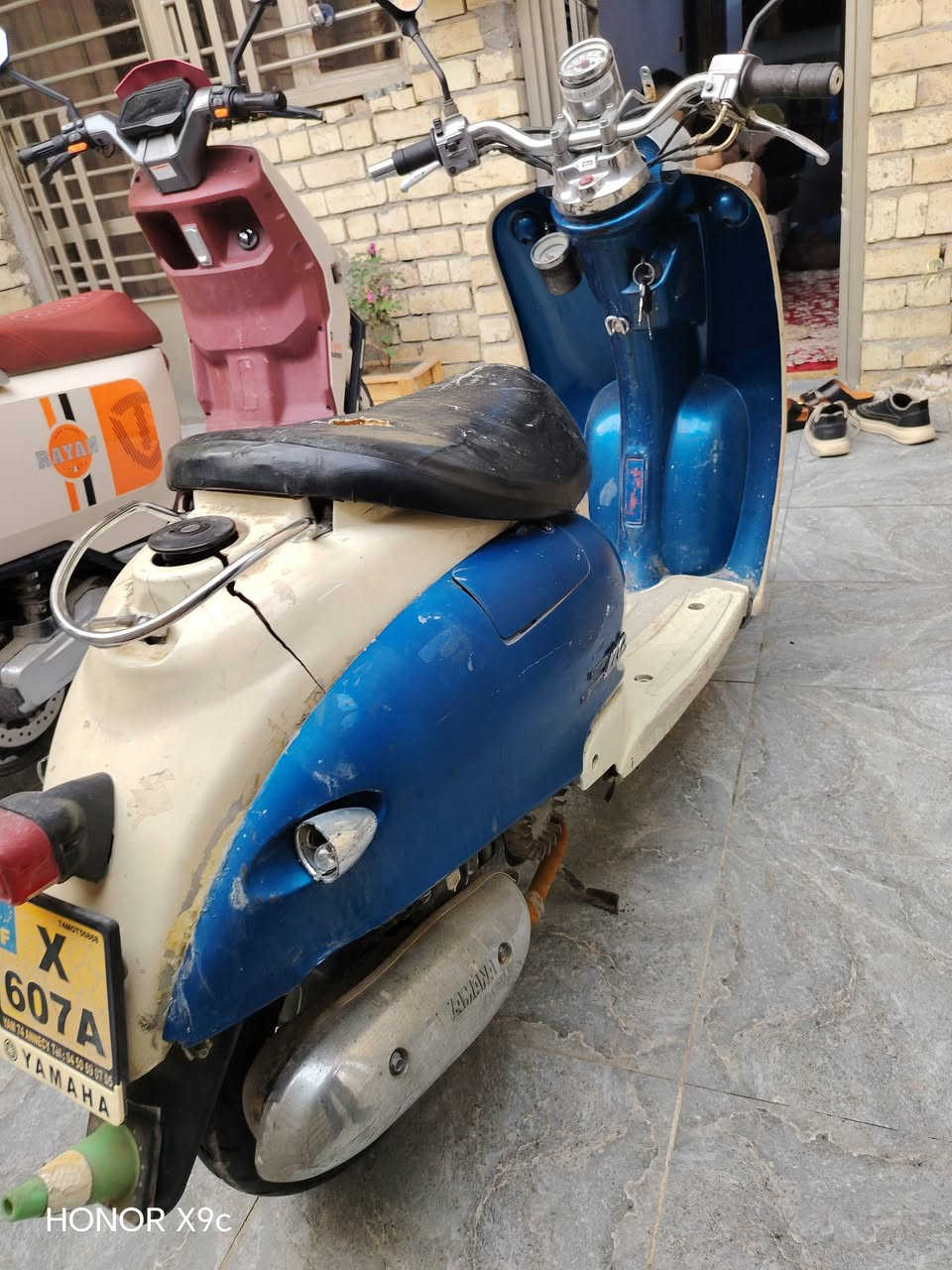 السلام عليكم من رخصه صاحب الكروب دراجه 60 للبيع اكسل كلجات مكينه كابريتر نضيفات ما ناقصه كل شي مكاني بغداد ابودشير سعر 225 و بيه مجال حك جيتك رقمي ***********
