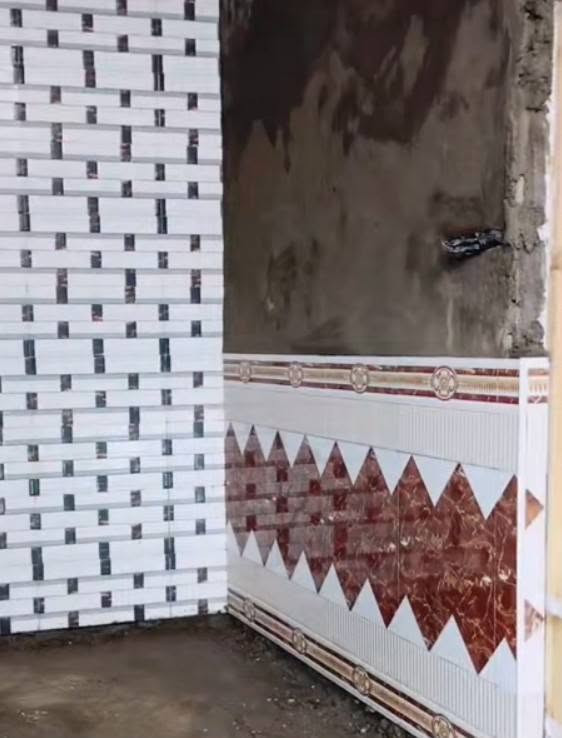 لعمل السيراميك ارضيه أو جدران شغل ليعجب أبو البيت،،وأيضن نشتغل واجهيات المنازل والسعر جوه السوك عمل المتر 4000 ألف دينار  لتواصل ***********
