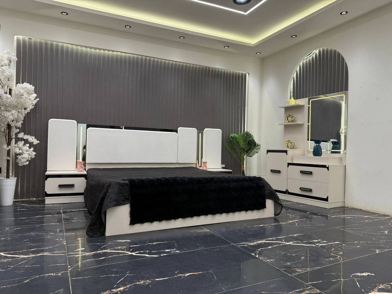 ✨🛏️ غرف نوم تركية فاخرة

أناقة راقية… جودة تدوم ✨

✔️ ضمان خمس سنوات
✔️ شد مجاني
✔️ نقل مجاني داخل الفلوجة
✔️ توصيل خارج الفلوجة بسعر رمزي
✔️ يتوفر بيع نقدًا وأقساط مريحة

📍 متوفرة لدى معرض الياقوت للأثاث
الفلوجة – شارع جامع الفرقان، مقابل جامع الفرقان

📞 للحجز والاستفسار: ***********

اختار الفخامة… والباقي علينا.
