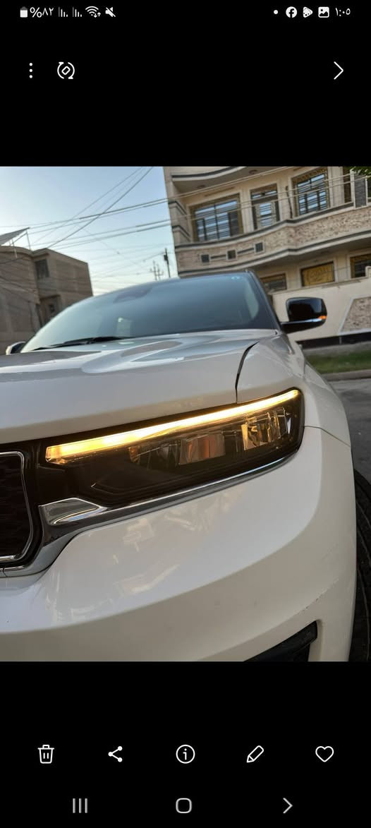 السلام عليكم سيارة جيب كراند شيروكي مديل ٢١فئة المتد مواصفات رادار أمامي رادار خلفي تدفئة تبريد بلكشنات بانوراما وبعد بيهة مواصفات هواي الضرر فقط بنيد محترك بلا حادث السيارة ماشية ٢٦ الف السيارة جديدةبمعنى الكلمة واحلا من الصور السعر ٣٢ وبيها مجال بسيط 
رقم صاحب العجلة 
***********
