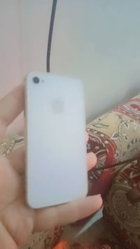 ايفون 4s • ١٦ جيجا • كسر بسيط