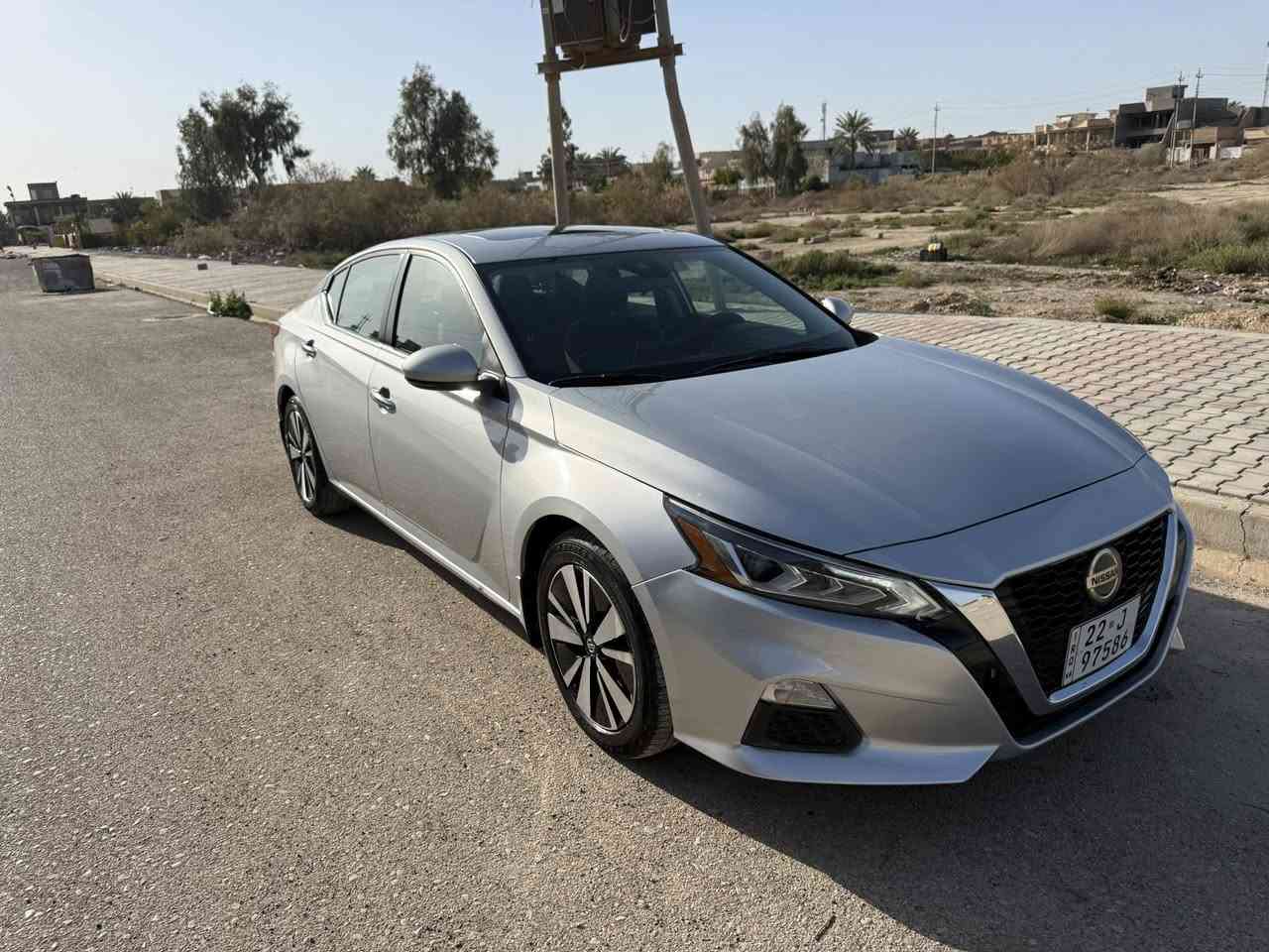 السلام عليكم نيسان التيما موديل 2022 SV ابلاص  السياره جديده جدا ع وضع الشركه ماشيه 64 الف صور الضرر والسونار بلمنشور رادر امامي خلفي جانبي بجم كبس تخم تاير ياباني والبنيد مغلف bdf السعر 165 وبيها مجال مكان السياره ديالى المقداديه ***********
