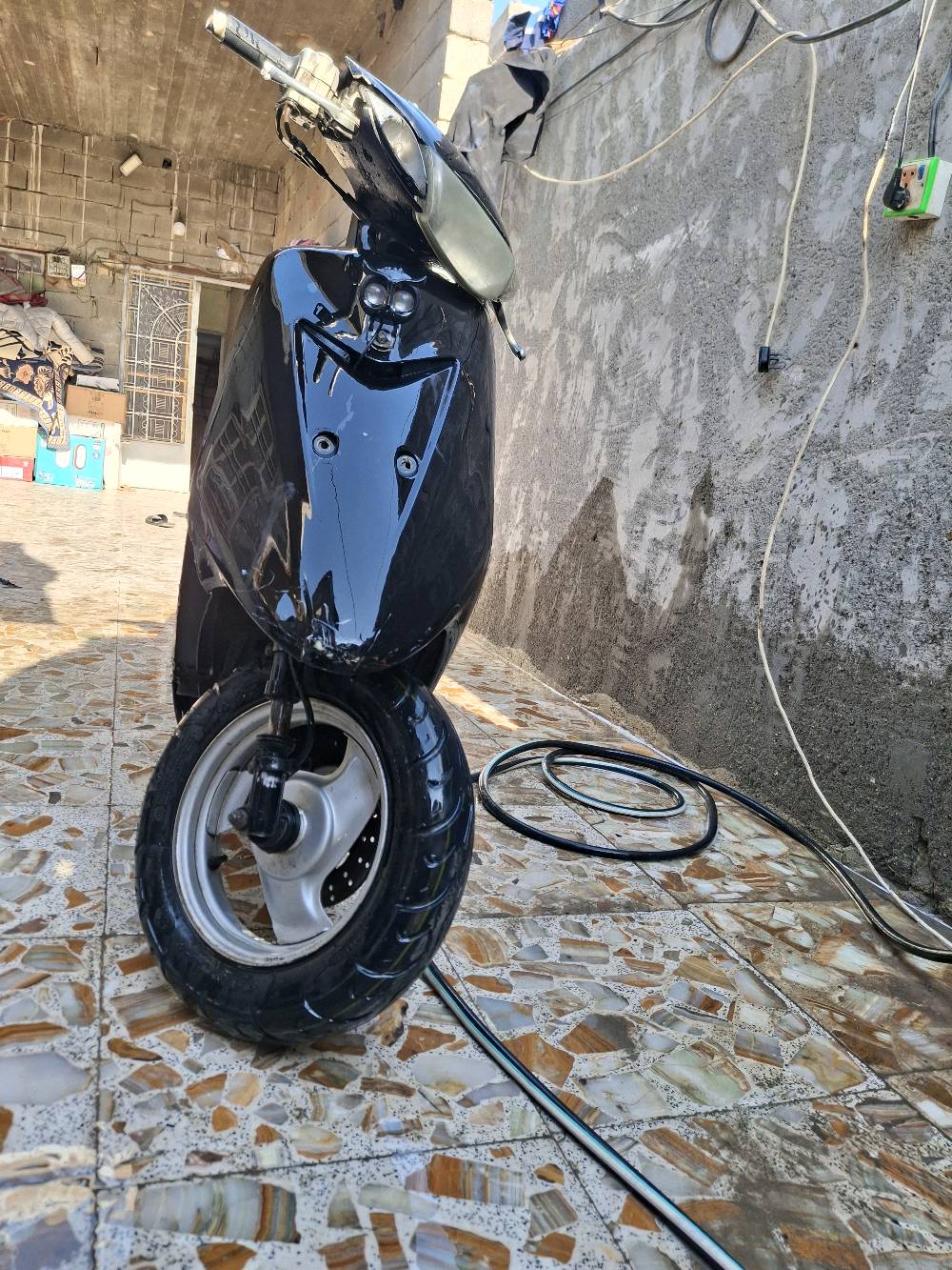 السلام عليكم عندي دراجه عصفوريه للبيع دراجه خير من الله مكينه مكفوله تايرات جدد  سلف هندر شغاله اي نقص مابيهه  بكاني نهايت حيور