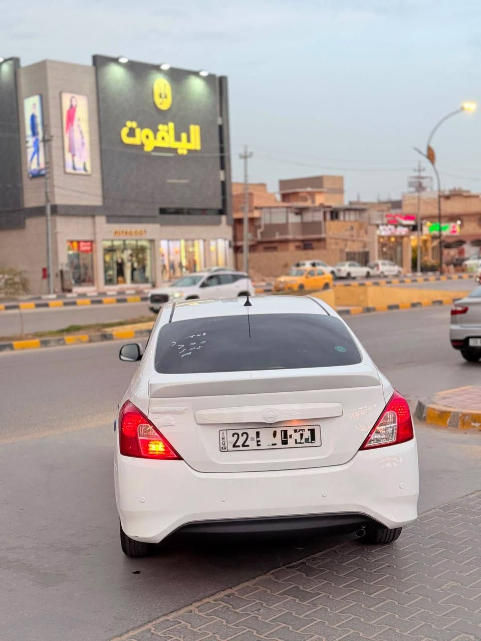 السلام عليكم للبيع فقط نيسان صني هندي بليته زركه موديل 2023 رقم اربيل دولي مكفوله كفاله عامه لاصبغ ولا تبديل ولا فتح بيها بارد قليل ولباقي مكفول كير مكينه تبريد حداديه تخم تاير مداور وكاله مضمون سعر 106مكان السياره نجف للتواصل ***********
