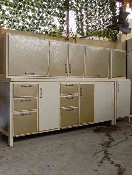 اونتر 4  قطع نضيف ومرتب  قياس مترين و60
سعره 270  مكانه بابل لكفل
***********
