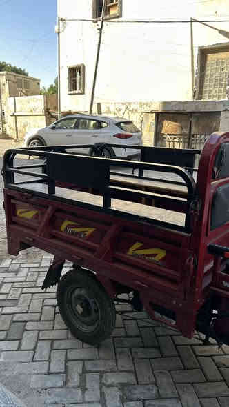 للبيع ستوته نضيفه كل كهربائياتهة شغاله و نضيفه تجي تفحص الستوته صوتهة متسمعه لا طربك ولا هلسوالف البطاريات نضيفه ب 950 وبيهة مجال مكاني شارع المغرب ***********
