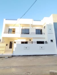 حي الملايين الأولى • 150م • بستان سند25