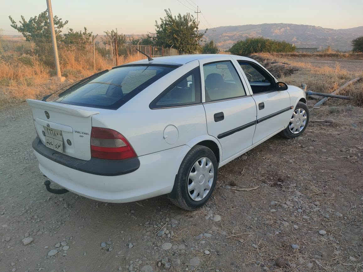 فكترا موديل ٩٦ گيرتؤماتيك 
مةكينة ٢٠ بةشةرتة 
هيج دةعم و ليدانى نية 
سعرى ٣٨ وةرقة 
*********** شوين هةولير أربيل, العراق
