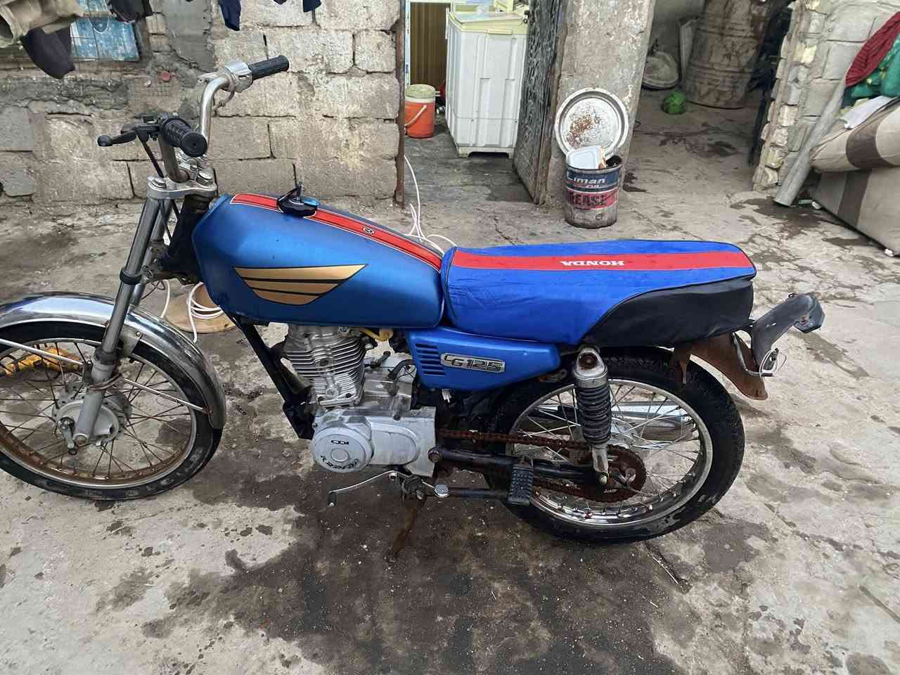 سلام عليكم شباب دراجه ادوات رابيدو حلوه ونضيفه كلشي بدل بيهه السعر وبيها 300وبيها مجال البصره خمسيميل ***********
