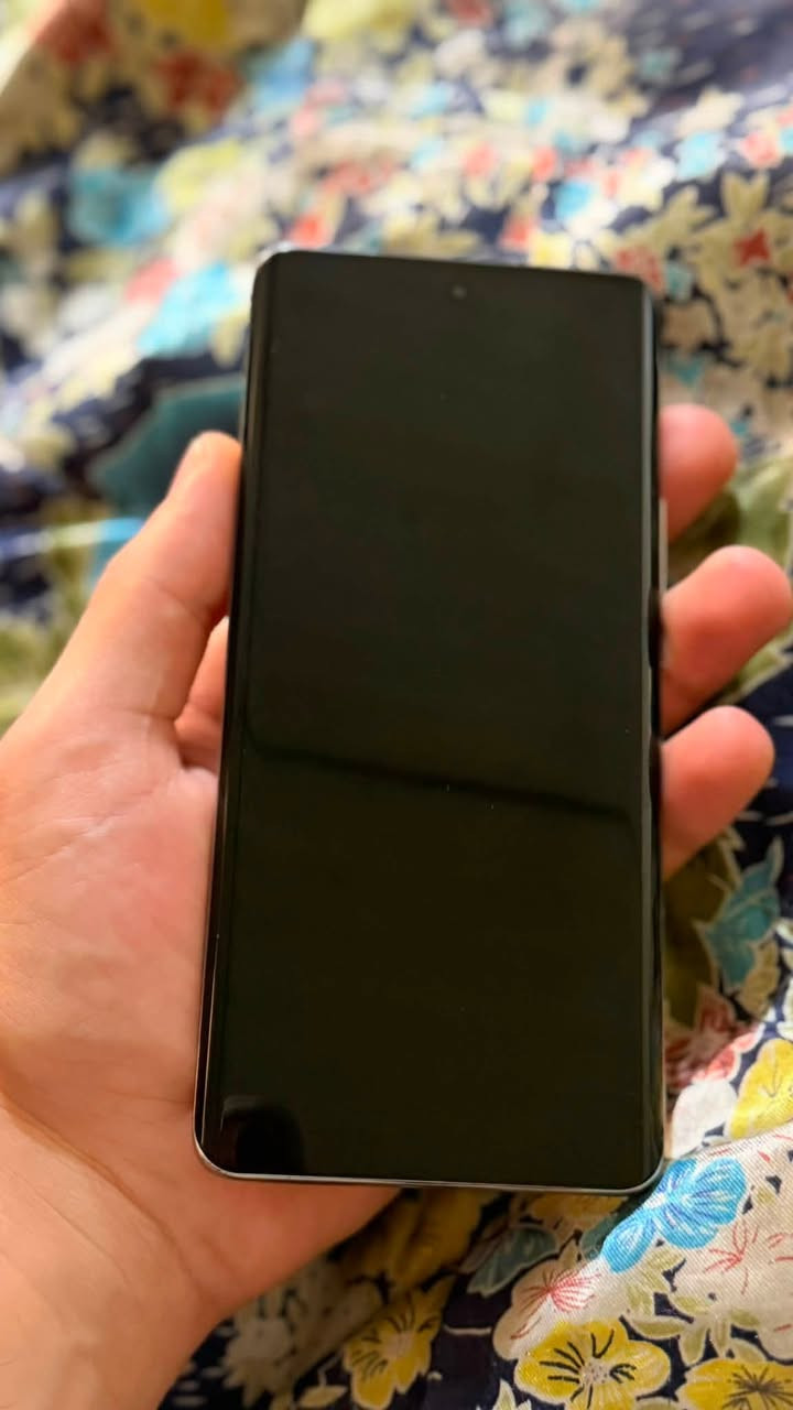 جهاز honor x9b 5g ذاكرة 256GB مستعمل بحالة ممتازة
الجهاز مستعمل بحالة ممتازة اداء كلش قوي شاشة غير قابلة للكسر يجي ويا شاحن اصلي مال جهاز وكارتونة الجهاز السعر 275 الف وبي مجال بسيط للتواصل *********** مكاني الدورة ابو دشير
