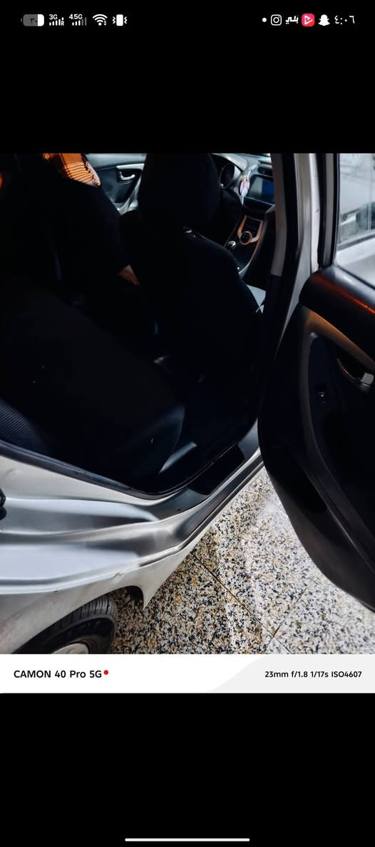 سياره النترا 2012  سياره بيها جراد مابيها اي ضربه ولا اي تبديل 
فقط ملاحضات بصيطه سياره مكينه وكير تخبل حداديه وره وكدام  كفاله تخم تاير جديد سياره نضيفه 
مابيها اي نقص تبريد تدفئه  سعر 90وبيها مجال بصيط رقم *********** سياره بيع او مراوس
