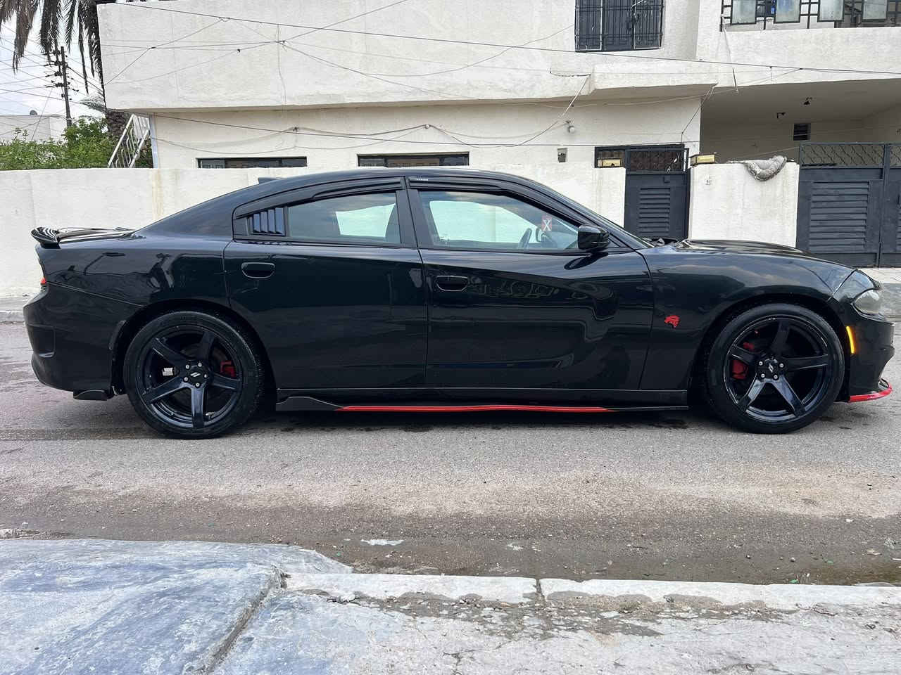 السلام عليكم من رخصه الادمن  جارجر 16 اصل sxt محدثه كت كامل مكينه 3600 داخله كلين بيه حادث جاملغ وبنيد  والبنيد محدث سياره جاهزه صدر جديد ادامه  بيه البنيد طاير علا القماره  سيارت اربيل بسمي هزه جديده السعر 150 وبيه مجال بيع او مراوس  ***********
