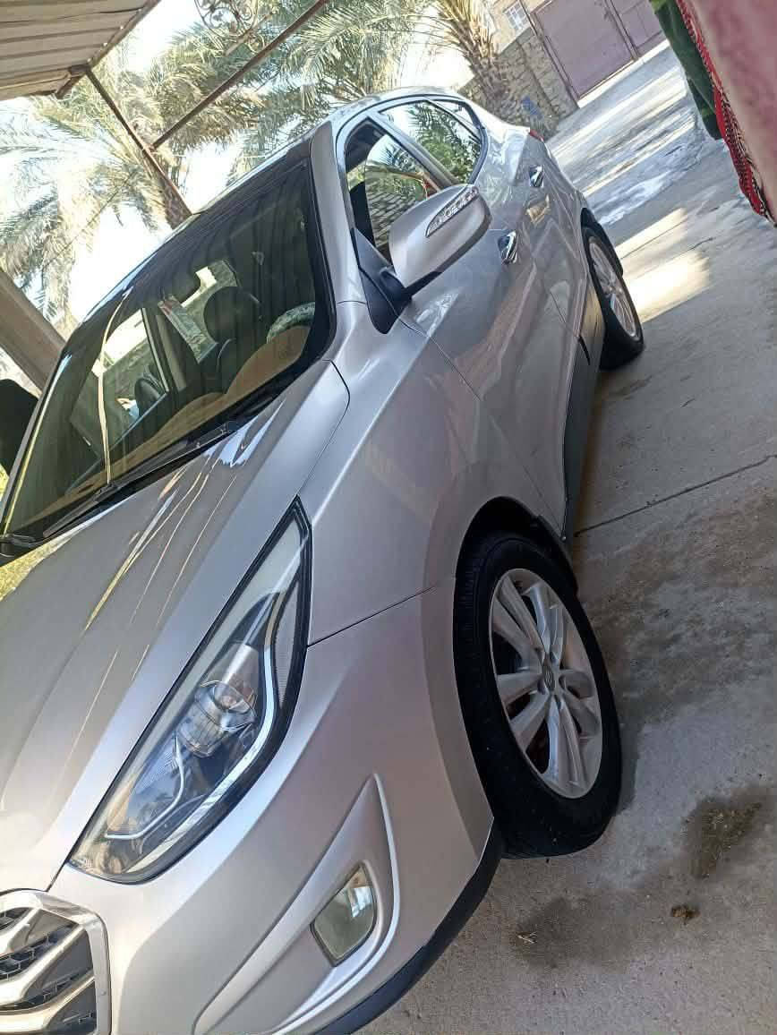 توسان موديل 2012 فول وارد امريكي حادث جاملغ اماني وبنيد مصبوغه للجماليه رقم انكليزي بأاسمي مكان سياره بابل السعر 135
 لاتواجد على فيس تواصل على رقم ***********
