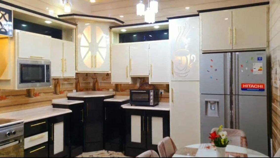 🌼السلام عليكم 🌼
دار #للبيع طابقين بناء حديث ومؤثث / في منطقة الكرخ  موقع جداً مميز خلف مستشفى الكرامه🏨 وكلية طب الاسنان  (منطقة الدوريين )
مساحه الدار  (84) م  واجهة 4 ونزال 21
يحتوي على 
💥استقابل 
💥 2 غرف نوم 
💥مطبخ 
💥wc خارجي 
💥2 صحيات داخليه + منور 
💥ويحتوي على سطح امامي وخلفي 

 للاستفسار  اكثر اتصال واتساب ***********📞
