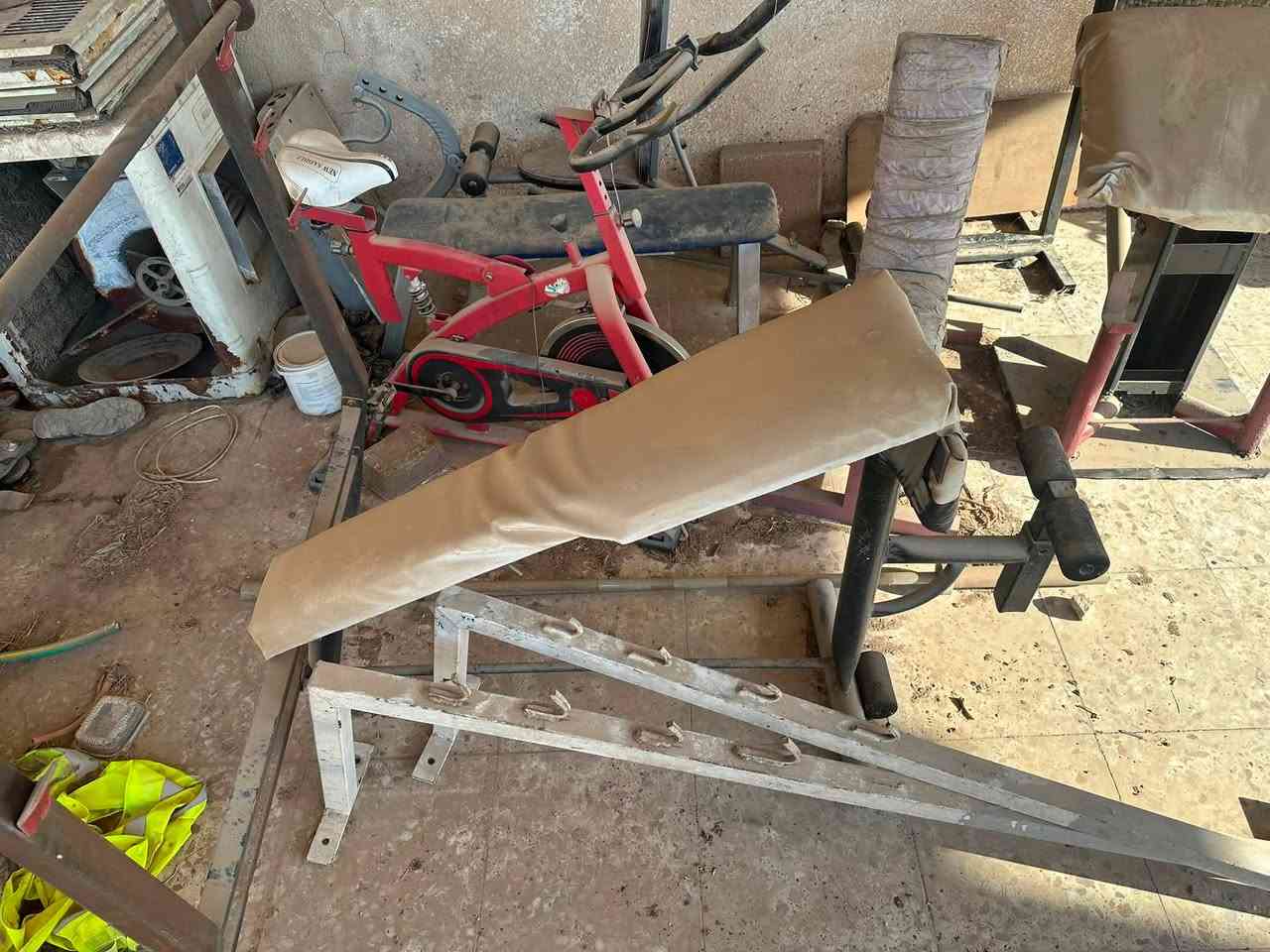 للبيع. *********** بغداد
