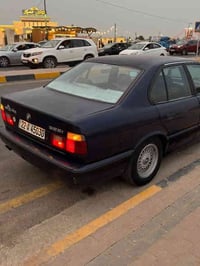 بيم ٥٢٥ مكينه قبل شهر شديتها جديده طخم أمامي وخلفي جديد قبل يومين سويت...