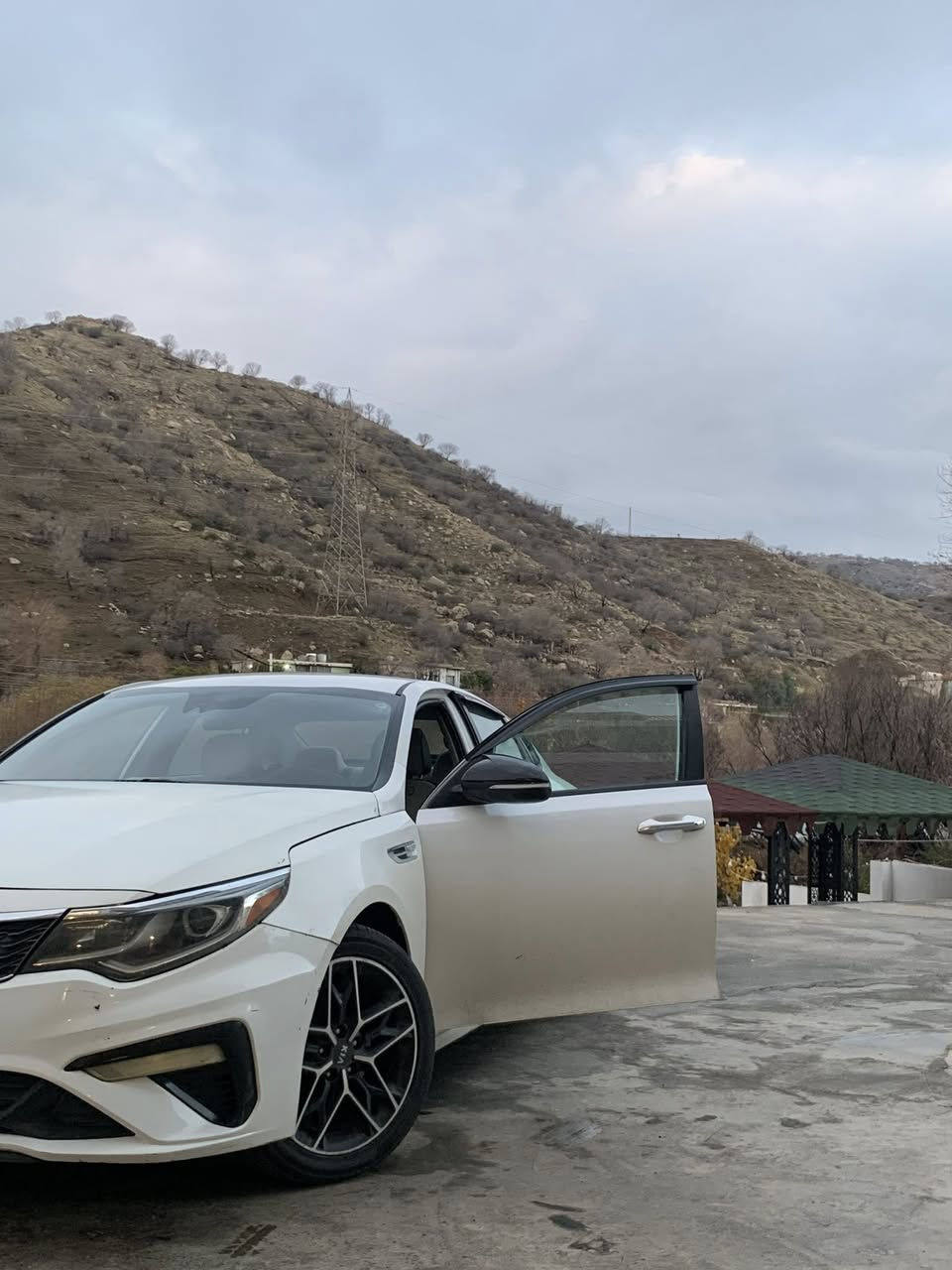 اوبتما 2020 وارد امريكي رقم سليمانية
كلين بالعراق السيارة نظيفة 

السيارة هزة جديدة سنوية جديدة براد جديد ✅

ضربته جاملغ سايق وبنيد فقط 

السياره مبرمجه بانزين عادي مظبوط

 اماميLed ✅

خلفي Led ✅

3انظمة قيادة✅

رادار امامي وخلفي وجانبي✅

قيادة ألية ✅

شاشة كبيرة ✅

ويل كب رياضي ✅

اشاير بالمري تنبيه ✅

ولا ايرباك طاك بيه بدون ايرباك ✅

سنوية جديدة وهزه وبراد جديد✅

كشنات جلد✅

السعر 143 وبيه مجال بسيط للشراي

بغداد الغزالية 

كدامك السيارة وتفاصيلة 

***********

تخم تاير جديد ✅

السيارة ماشية 77mi 

كير ومحرك مامفتوح نظيف ✅
