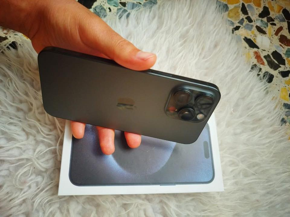 15 برو ماكس ذاكره 256 دبل شريحه بطاريه 86 شرق اوسط مبدل ضهر وكاله والبقيه مكفول
السعر 925
***********
