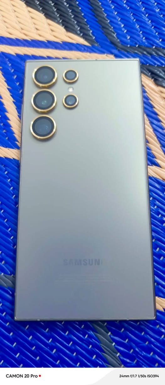 للبيع ٢٤ الترا ذاكره ٢٥٦ عشوائيه ١٢ دبل خط  بدون ملاحقات بس جهاز والجهاز  كله مكفول ماعده الضهر مبدل اصلي  من الشركه حته مابين مبدل  نهاين السعر على الواتساب هذا رقمي *********** واني خام لطيبين
