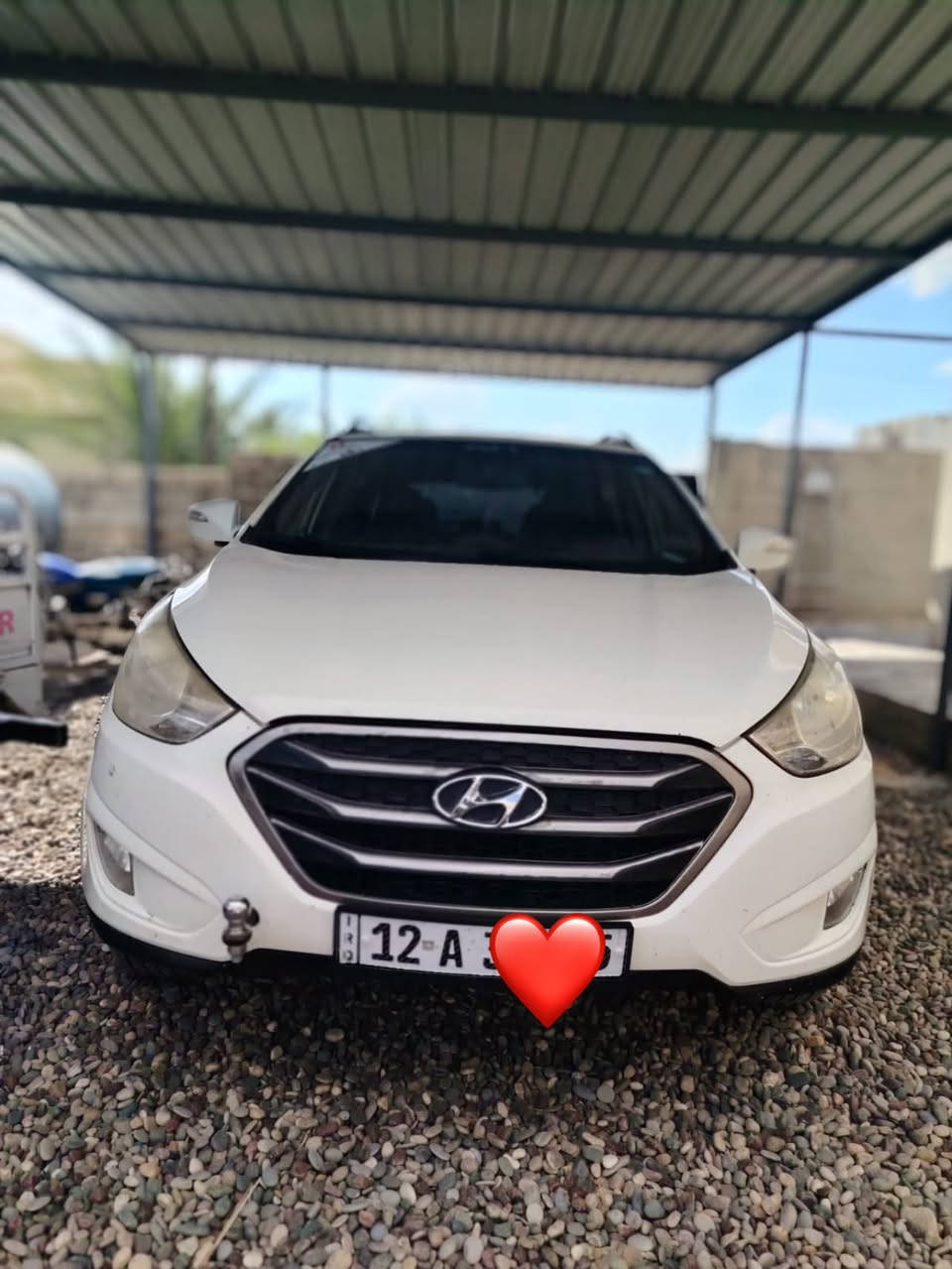 توسان ٢٠١١
رقم نينوى بسمي 
سنوية جديده
السياره بيها مكانات صبغ ابيعك صبغ عام
بدون دواخل 
تبريد ثلج
السعر١٠٥
الهاتف ***********
