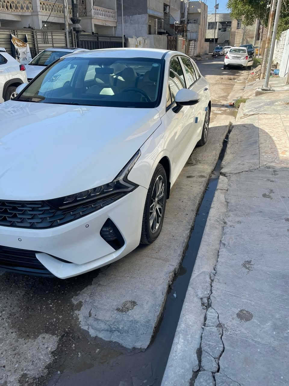 السلام عليكم
K5.  2023 للبيع فقط سعر (188$)
رقم اربيل 
ماشيه 67  الف  خليجي   
مواصفات
بصمة / لدات امامي / كشنات كهرباء  /ابل كار بلي و اندرويد/ويل 17 كروم/ مكينة 2000 / 3 وضعيات قيادة / كامرة دوارة / حساسات امامي خلفي/ مري كهرباء/ مانع انزلاق/ مانع انحدار / اوتو هولد /
***********
